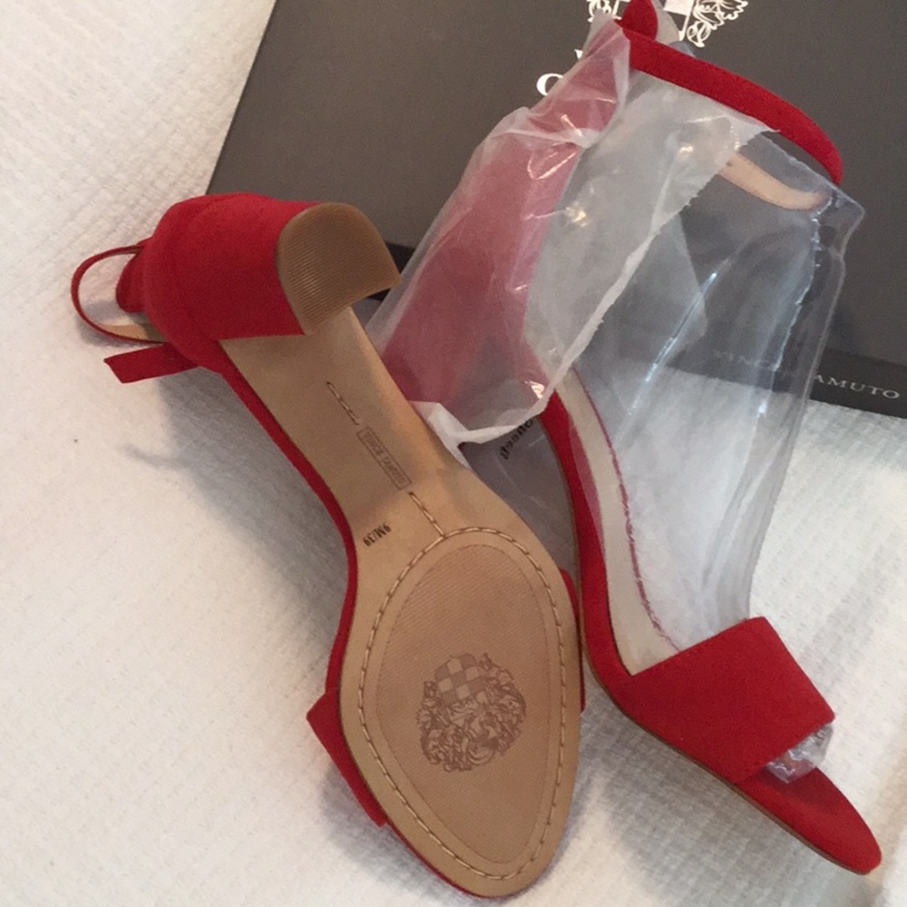 Shoes - Picture 2 of 3